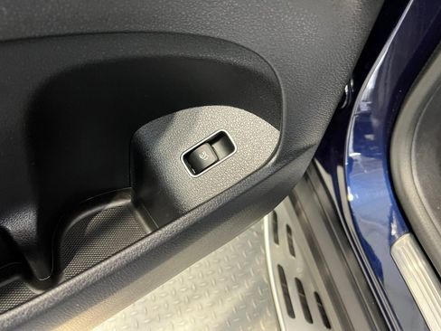 Used 2022 Mercedes-Benz GLE 350 4MATIC image 35