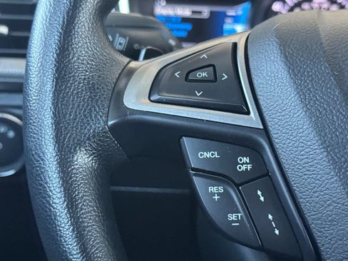 Used 2019 Ford Fusion SE FWD image 26