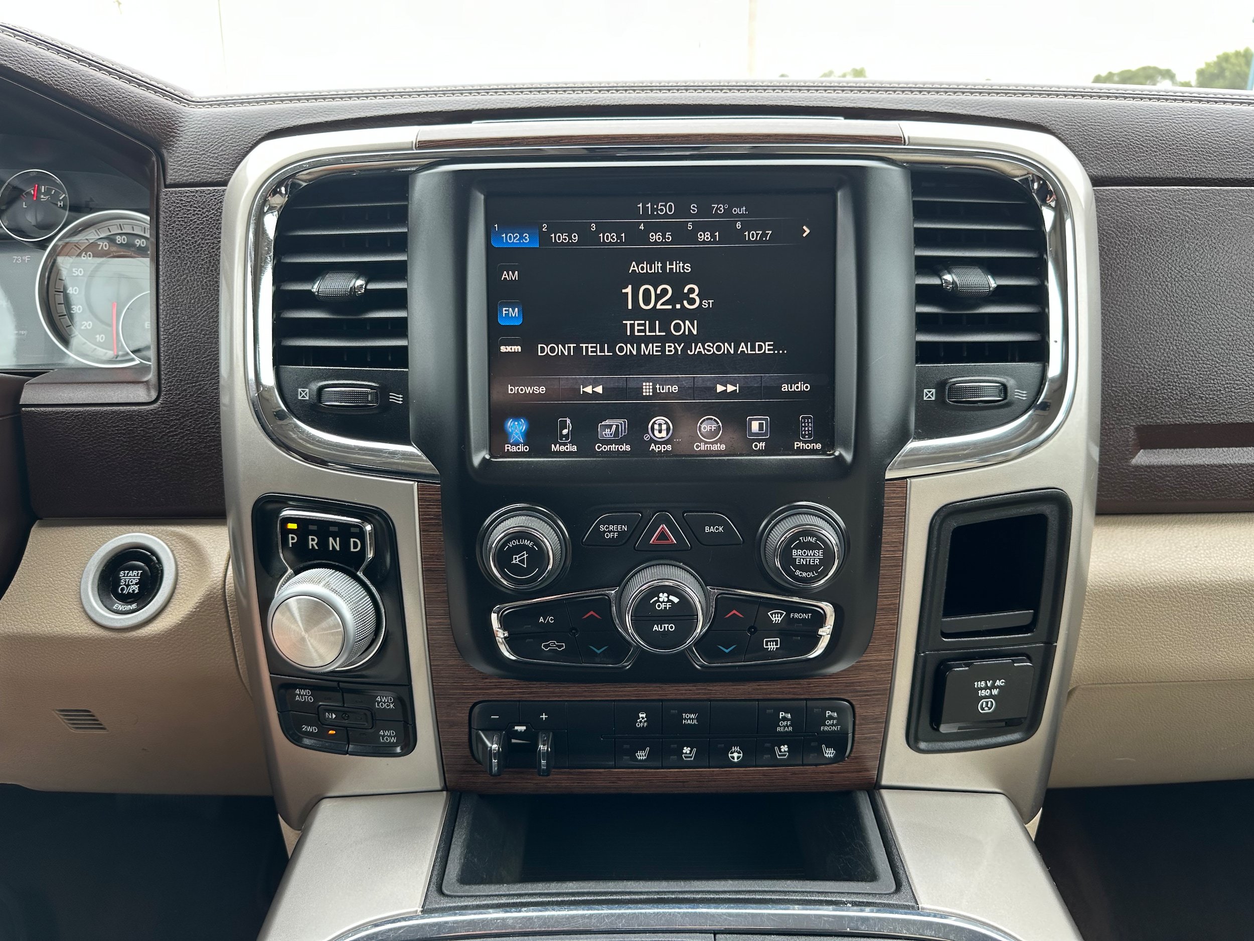 Used 2016 RAM 1500 Laramie w/ Convenience Group AWD/4WD image 14
