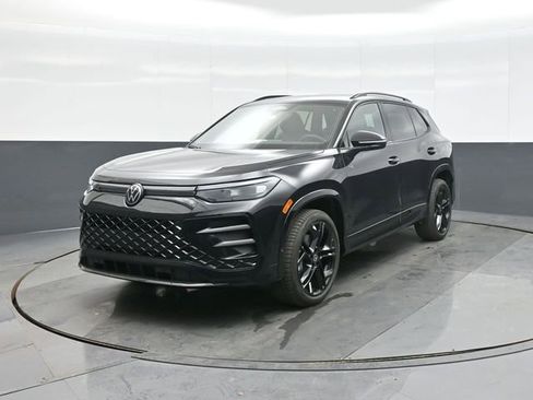 New 2026 Volkswagen Tiguan SE R-Line AWD/4WD image 3