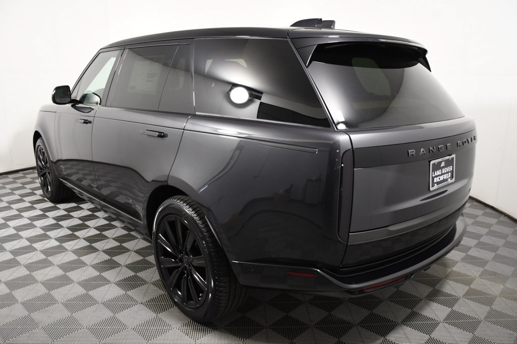New 2026 Land Rover Range Rover Long Wheelbase SE AWD/4WD image 4