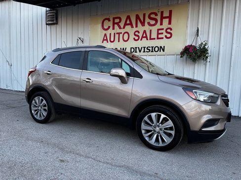 Used 2018 Buick Encore Preferred image 3