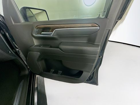 Used 2024 GMC Sierra 1500 Elevation image 31