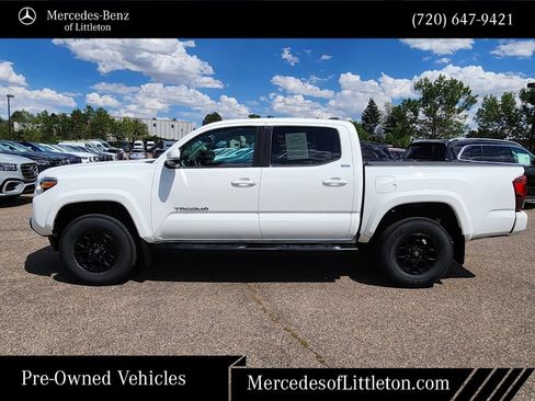 Used 2022 Toyota Tacoma SR5 w/ Technology Package AWD/4WD image 4