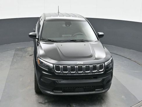 Used 2025 Jeep Compass Sport w/ Mopar Graphics Package AWD/4WD image 32
