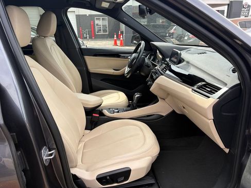 Used 2018 BMW X1 xDrive28i image 16