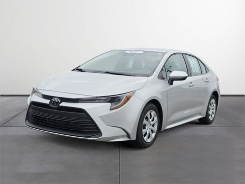 Certified 2024 Toyota Corolla LE FWD image 2
