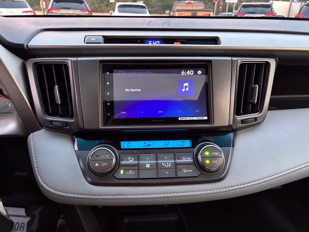Used 2014 Toyota RAV4 XLE AWD/4WD image 33