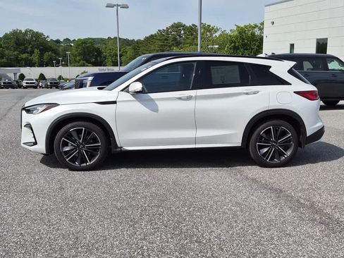 Used 2023 INFINITI QX50 Sport AWD/4WD image 5