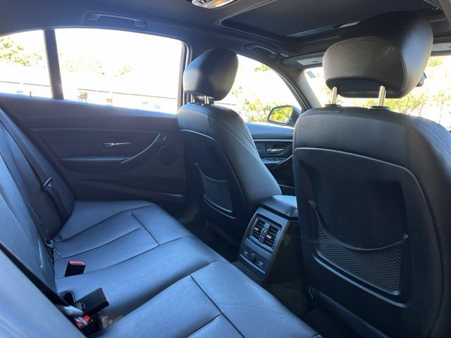 Used 2015 BMW 320i xDrive Sedan AWD/4WD image 15