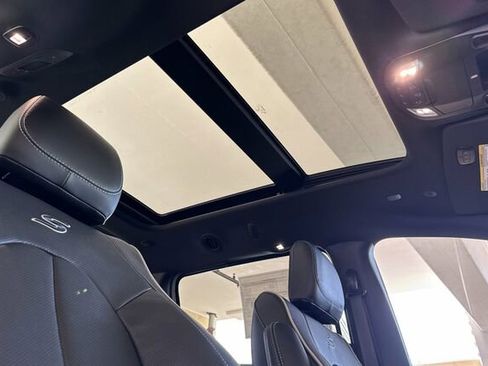 New 2026 Chrysler Pacifica Limited image 15