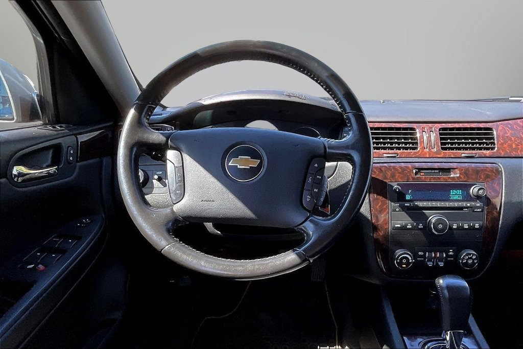 Used 2012 Chevrolet Impala LT FWD image 8