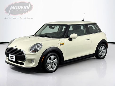 Used 2019 MINI Cooper 2-Door Hardtop image 1