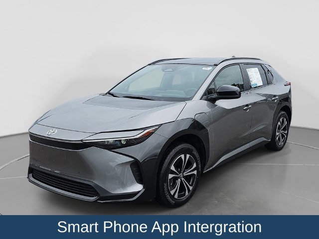 Used 2025 Toyota bZ4X FWD image 9
