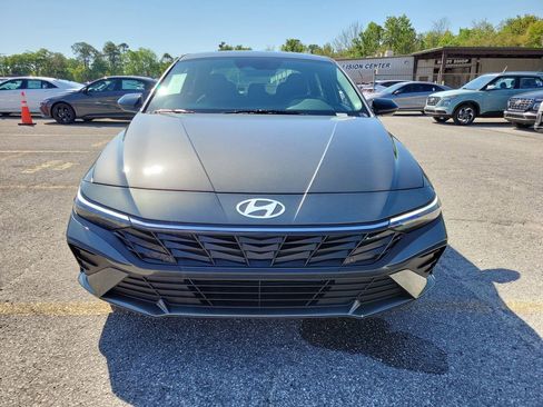 Used 2026 Hyundai Elantra Sport w/ Cargo Package FWD image 7