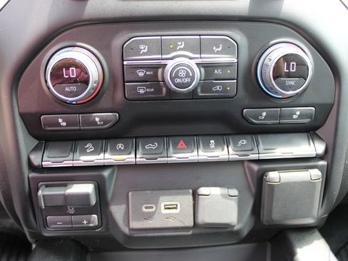 Used 2020 Chevrolet Silverado 1500 LT Trail Boss AWD/4WD image 25