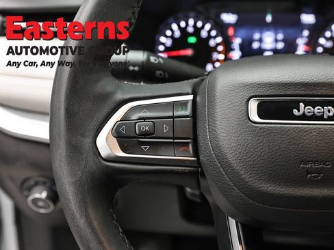 Used 2025 Jeep Compass Limited AWD/4WD image 15