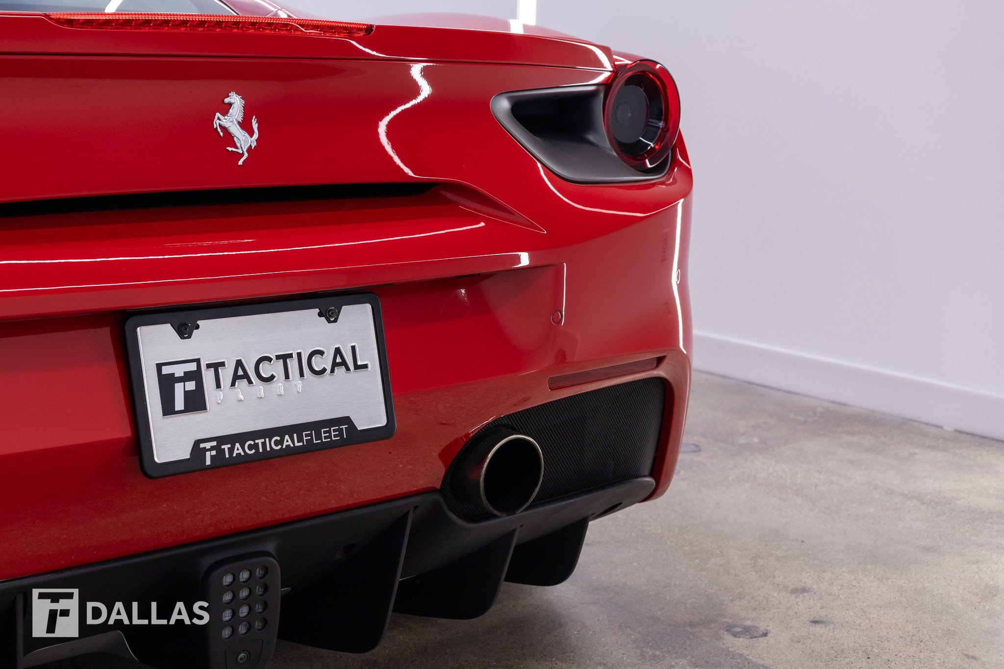 Used 2018 Ferrari 488 GTB RWD image 10
