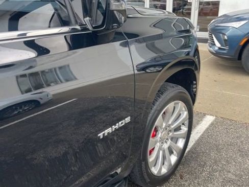 Used 2021 Chevrolet Tahoe Premier w/ Premium Package image 10