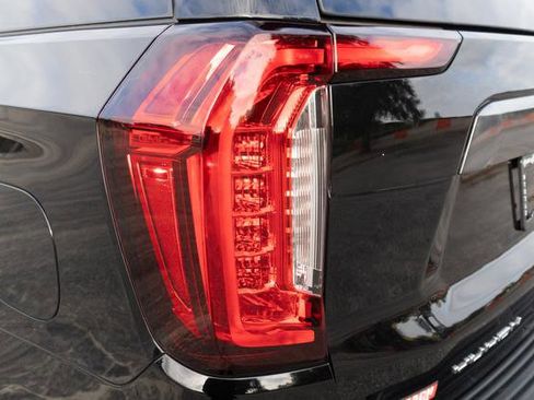 Used 2023 GMC Yukon AT4 w/ Technology Package image 42