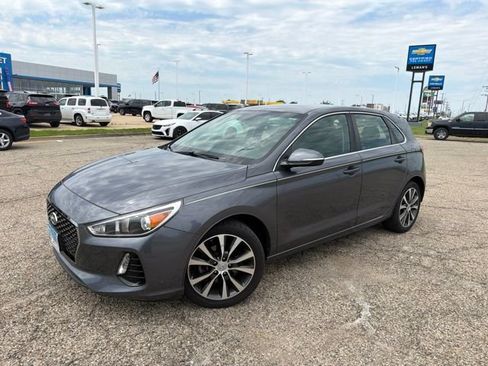 Used 2018 Hyundai Elantra GT w/ Style Package 02 FWD image 5