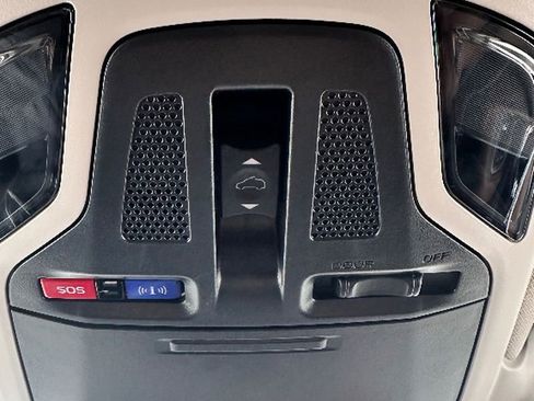 Used 2022 Subaru Outback Touring XT image 14