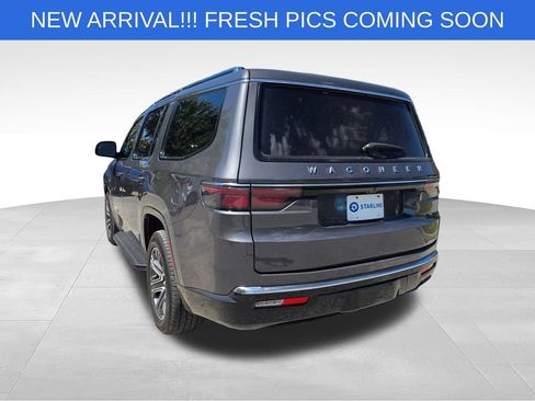 Used 2023 Jeep Wagoneer Series II RWD image 6