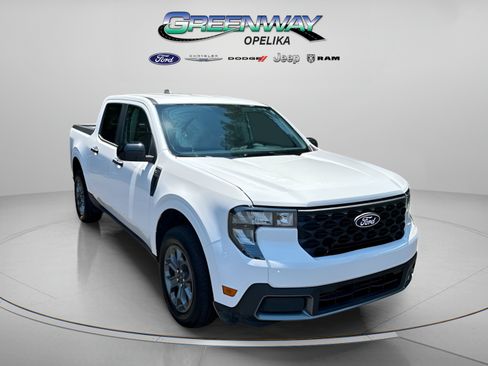 Used 2025 Ford Maverick XLT w/ XLT Luxury Package AWD/4WD image 2