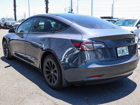 Used 2022 Tesla Model 3 Long Range AWD/4WD image 6