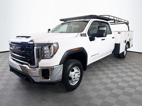 Used 2021 GMC Sierra 3500 4x4 Crew Cab w/ Convenience Package image 3