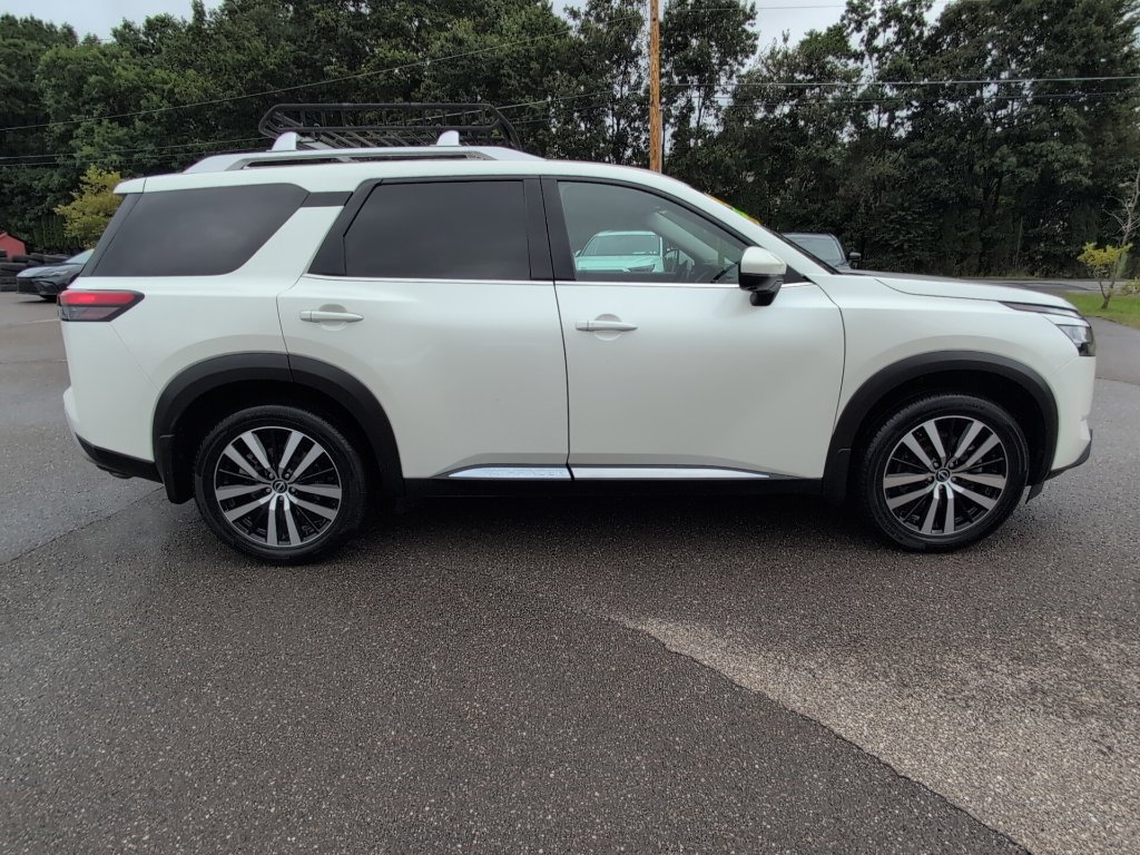 Used 2023 Nissan Pathfinder Platinum AWD/4WD image 8