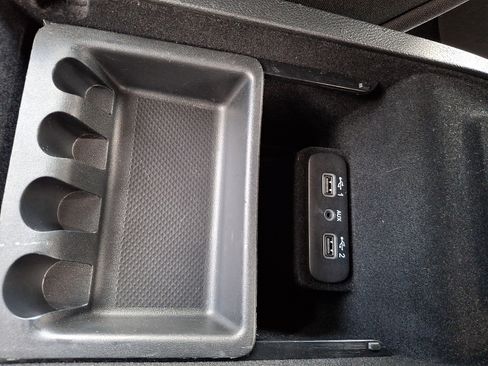Used 2023 Dodge Charger SXT RWD image 24