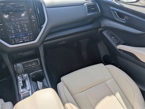 Used 2023 Subaru Ascent Premium w/ Convenience Package image 19