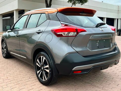 Used 2019 Nissan Kicks SR w/ SR Premium Package FWD image 7