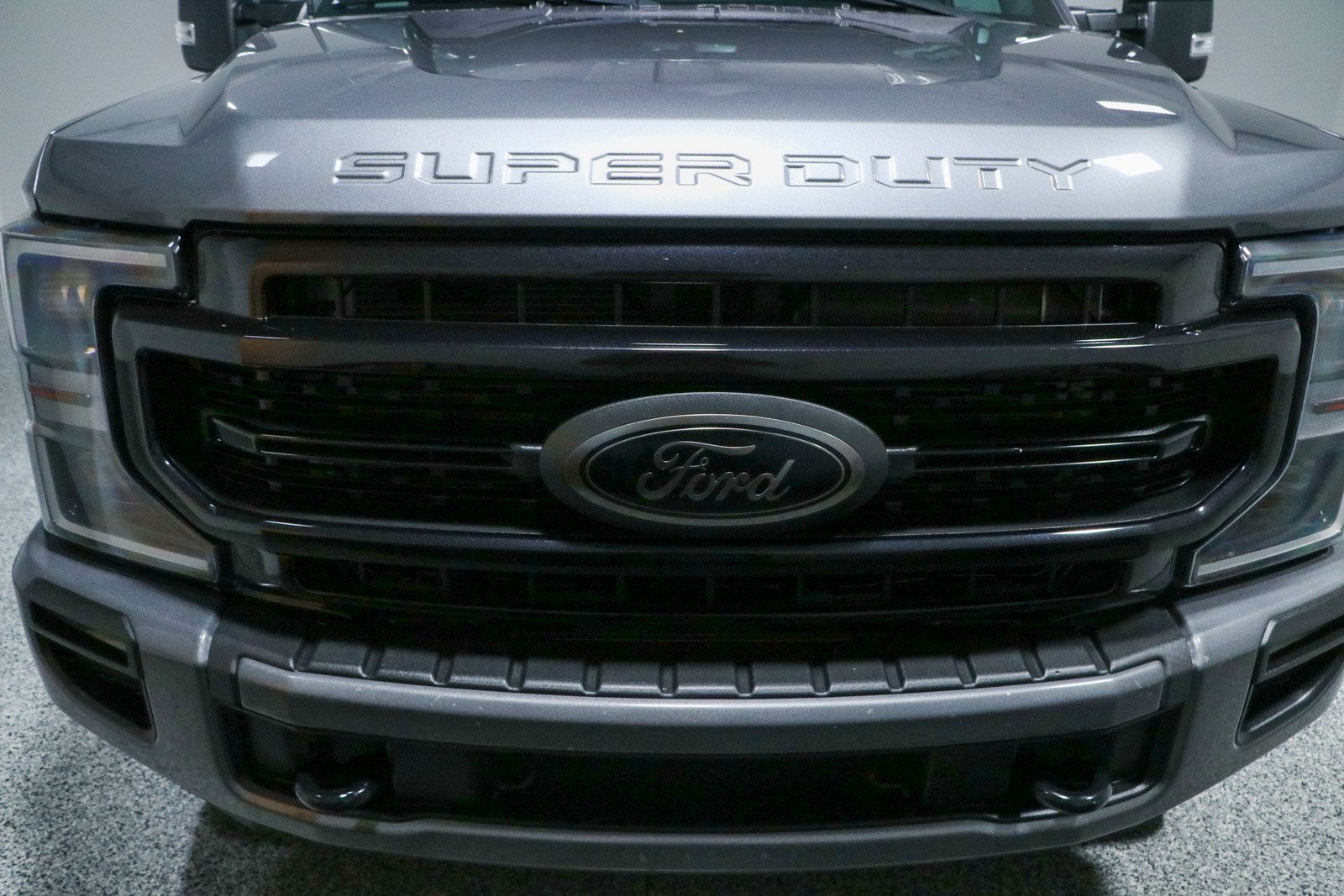 Used 2022 Ford F250 Lariat w/ Black Appearance Package AWD/4WD image 4