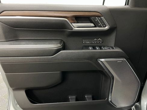 Used 2024 Chevrolet Silverado 1500 High Country w/ High Country Premium Package image 31