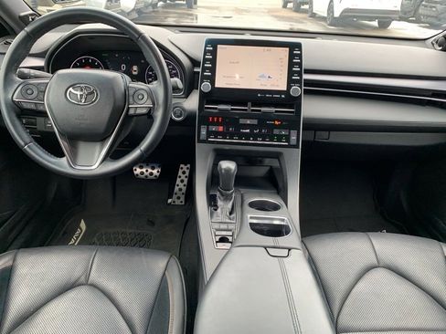Used 2019 Toyota Avalon XSE image 15