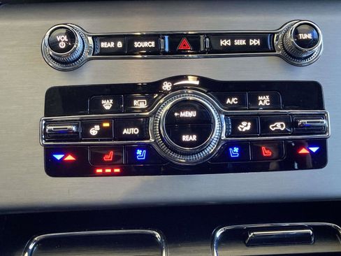 Used 2021 Lincoln Aviator Reserve w/ Elements Package Plus image 26