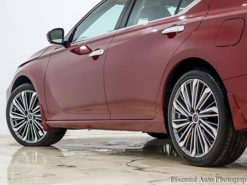 Used 2024 Nissan Altima 2.5 SL image 11