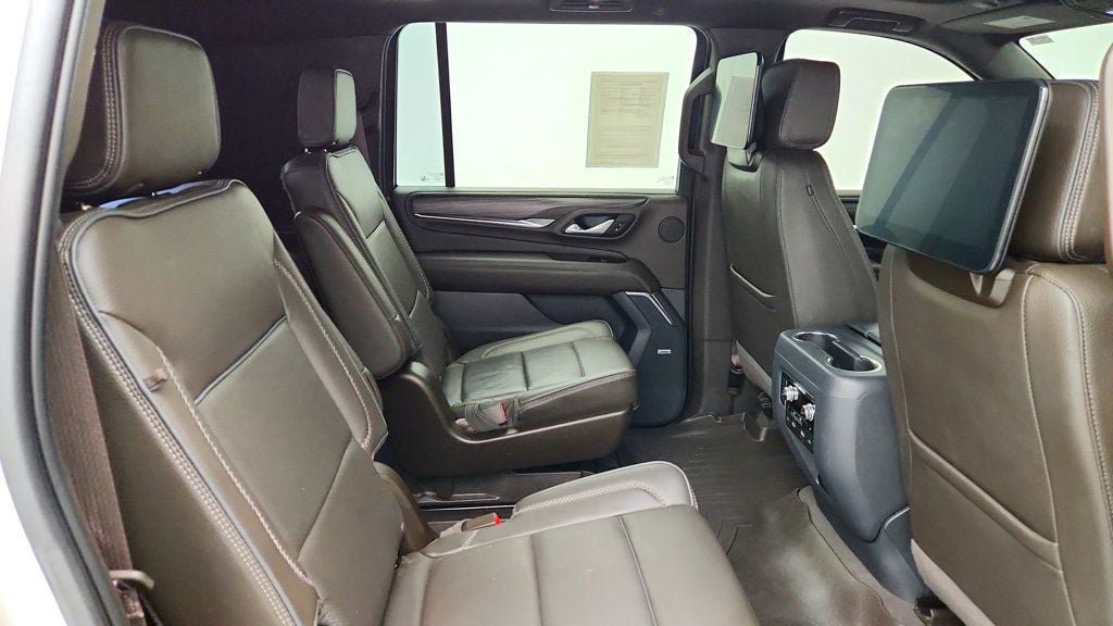 Used 2023 GMC Yukon XL Denali w/ Denali Reserve Package AWD/4WD image 26
