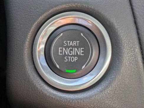 Used 2023 Chevrolet Tahoe Z71 w/ Luxury Package image 33