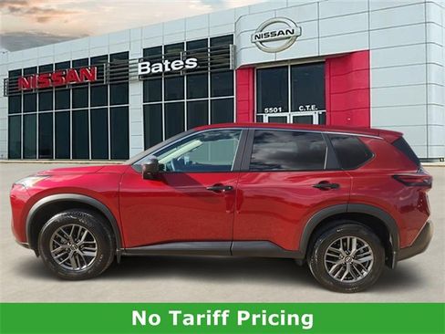 Used 2023 Nissan Rogue S image 3