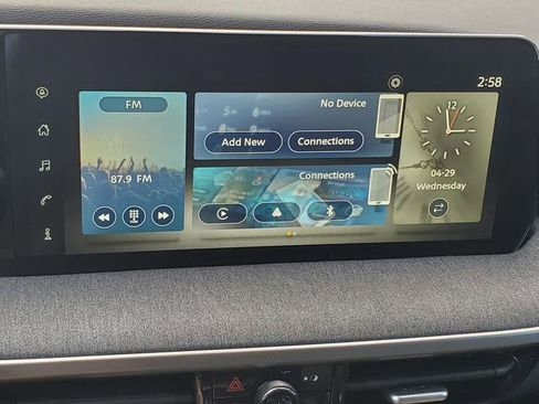 Certified 2025 Nissan Kicks SV FWD image 25
