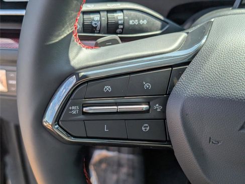 Used 2024 Chevrolet Traverse RS w/ LPO, Floor Liner Package image 27