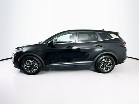 Used 2025 Kia Sportage LX FWD image 4