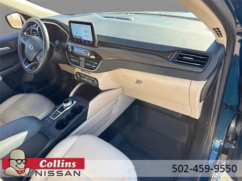 Used 2020 Ford Escape Titanium image 12