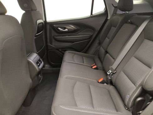 Used 2023 GMC Terrain SLE w/ Elevation Edition FWD image 18