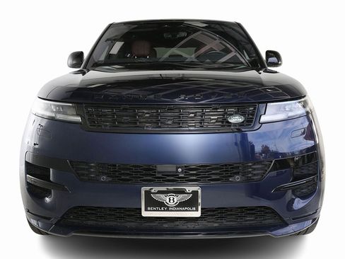 Used 2023 Land Rover Range Rover Sport SE Dynamic image 2