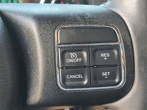 Used 2016 Jeep Wrangler Unlimited Sahara w/ Connectivity Group image 21