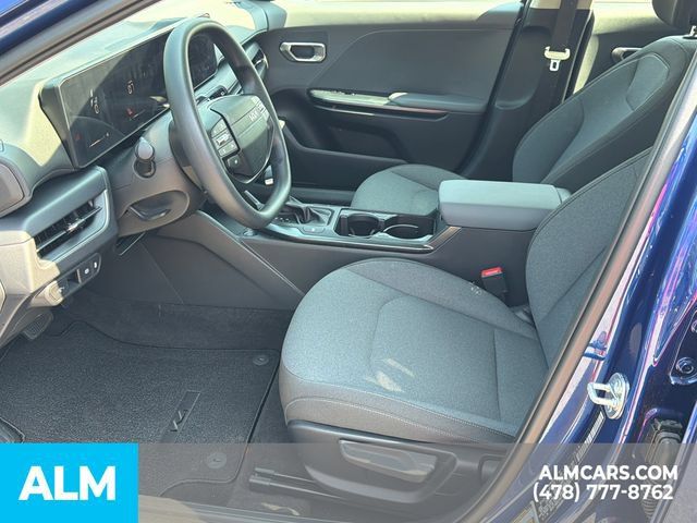 Used 2025 Kia K4 FWD image 10